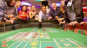 Simbol dan garis pembayaran Wild West Gold Wild West Gold symbols and paylines